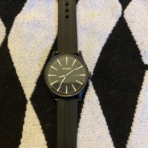 Nixon sentry watch